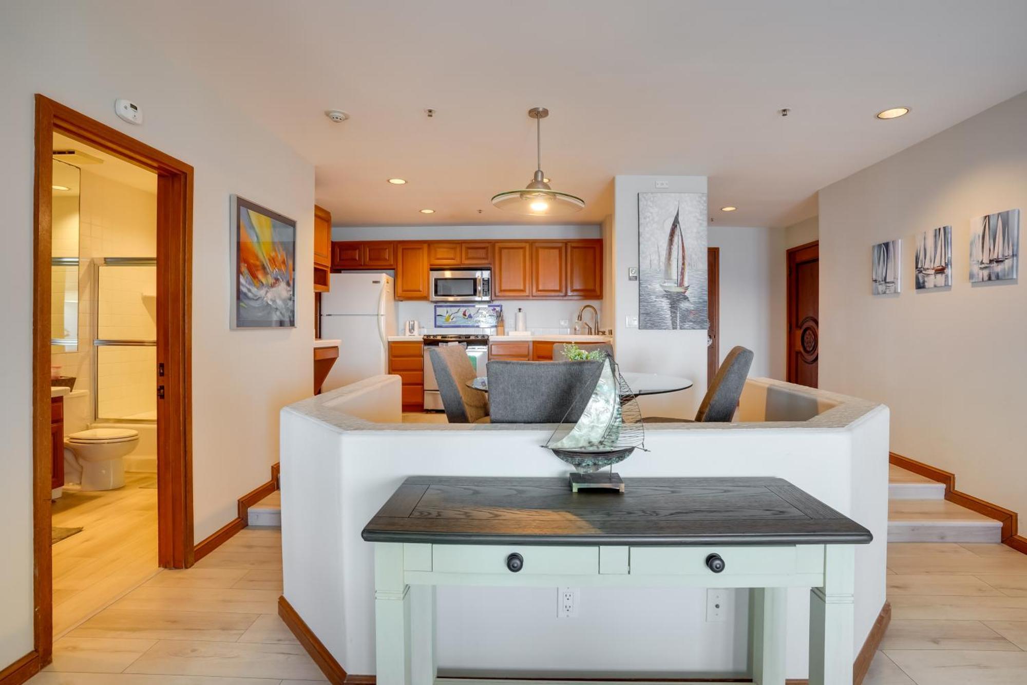 Bright Catalina Island Condo With Ocean Views! Avalon Εξωτερικό φωτογραφία