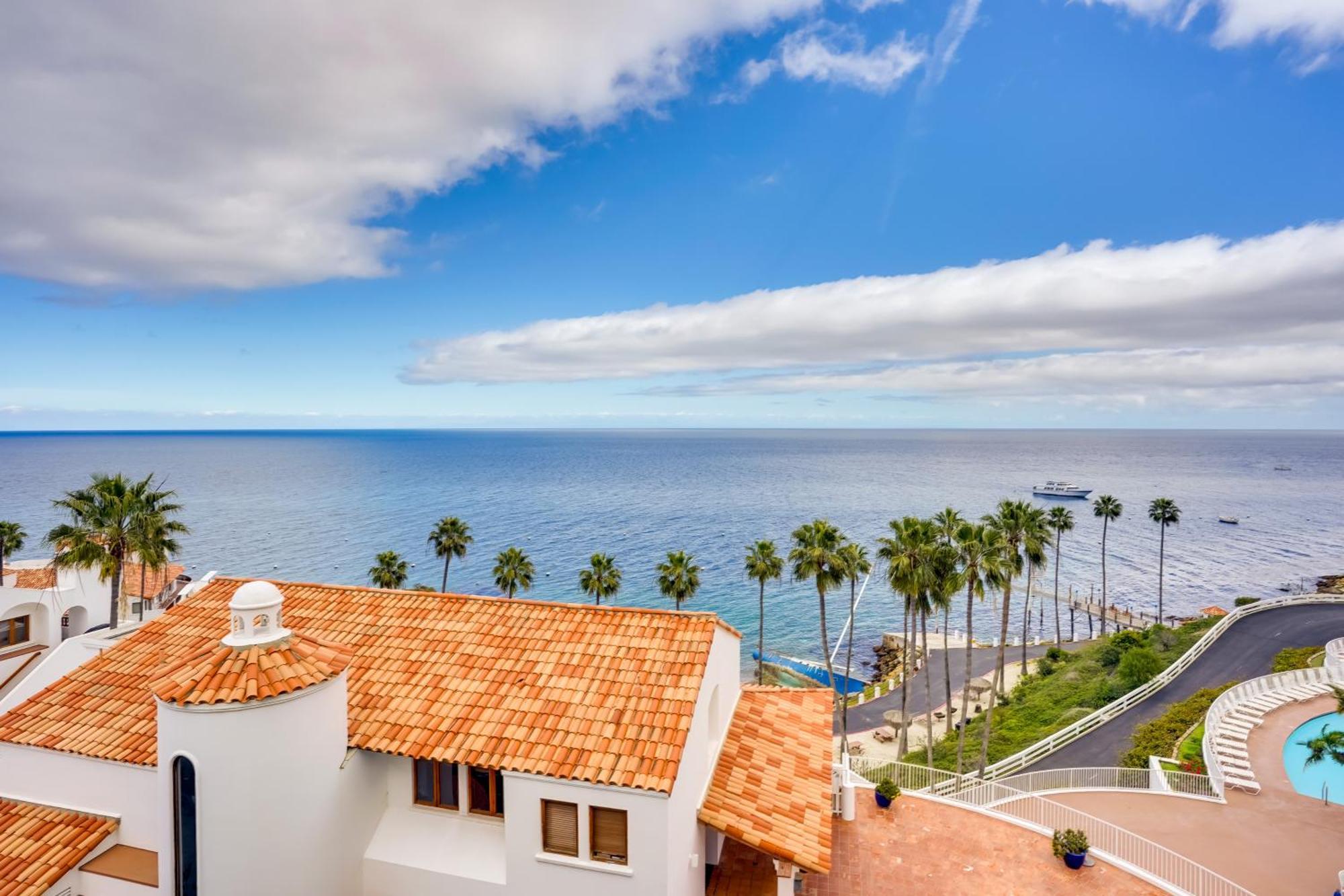 Bright Catalina Island Condo With Ocean Views! Avalon Εξωτερικό φωτογραφία
